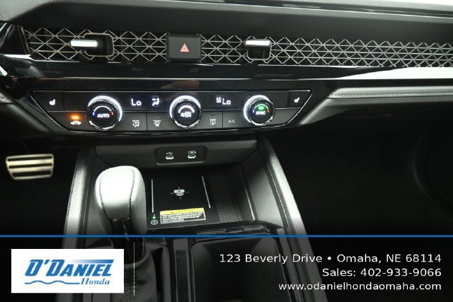 Used 2025 Honda Accord Sport image 32