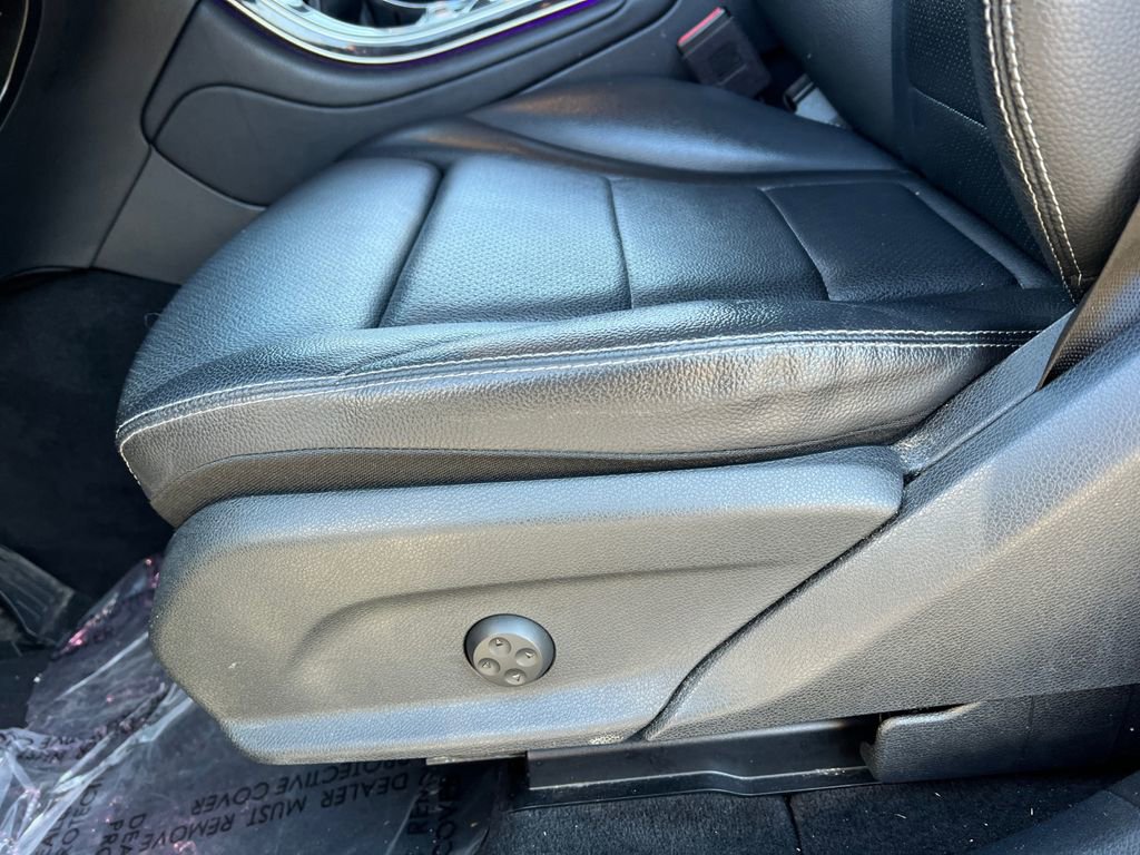 Used 2022 Mercedes-Benz GLC 300 image 16