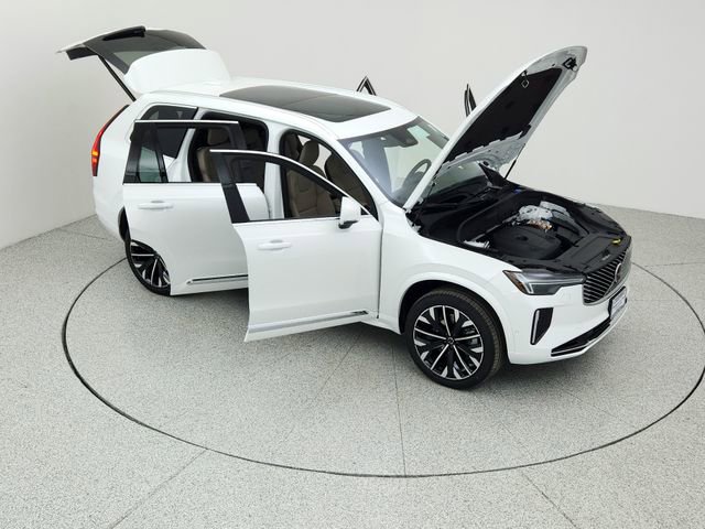 New 2026 Volvo XC90 T8 Plus w/ Protection Package Premier image 18