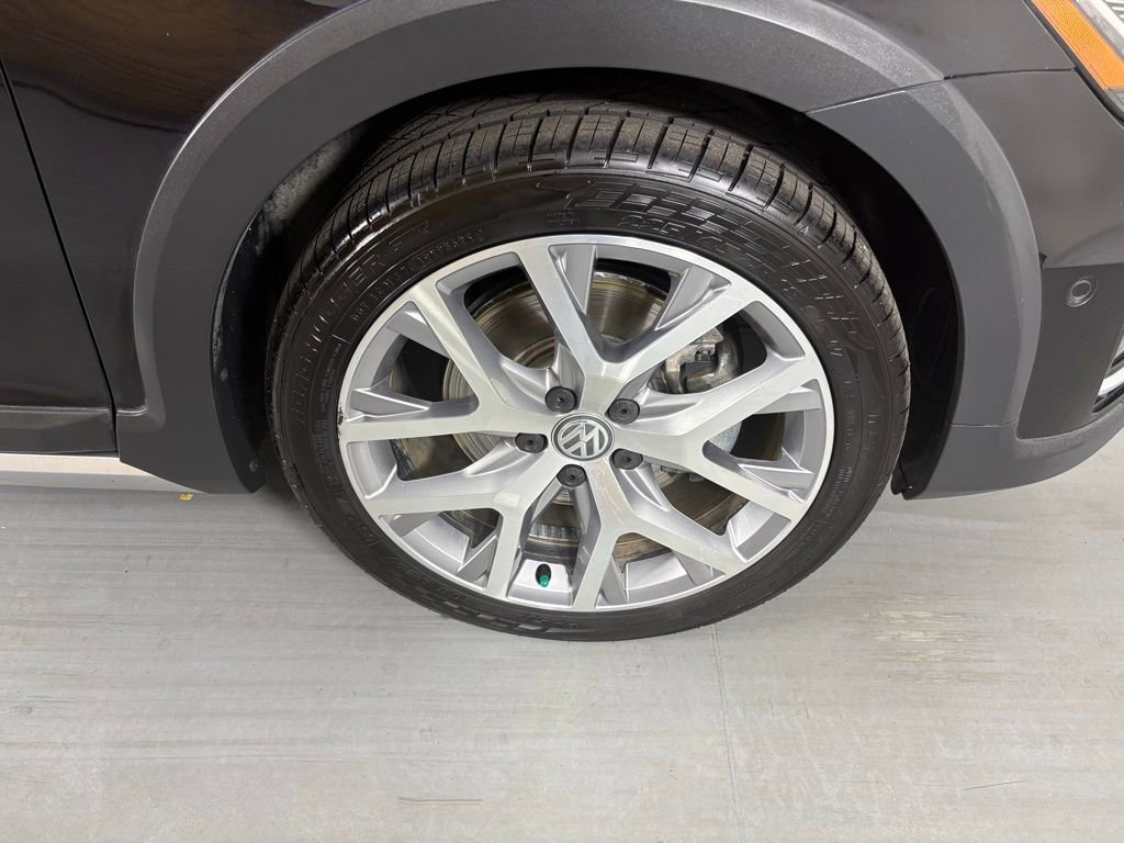 Used 2019 Volkswagen Golf Alltrack SE AWD/4WD image 10