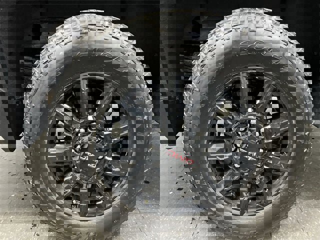 Certified 2024 GMC Sierra 2500 AT4 w/ Technology Package image 32