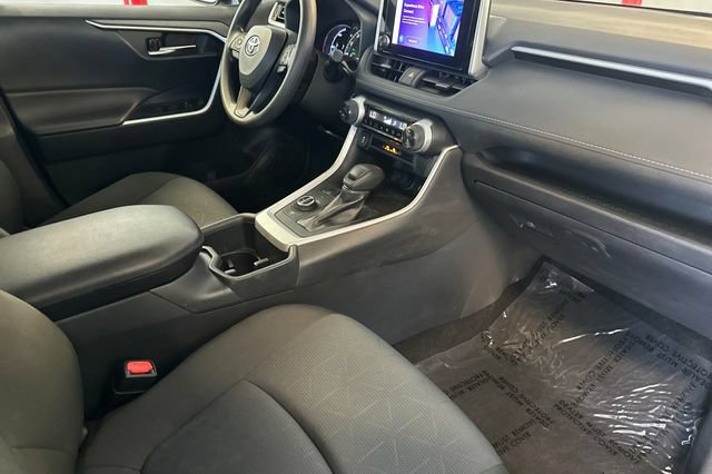 Certified 2025 Toyota RAV4 XLE AWD/4WD image 20