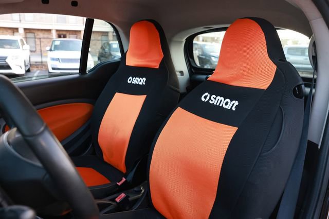 Used 2016 smart fortwo passion image 8