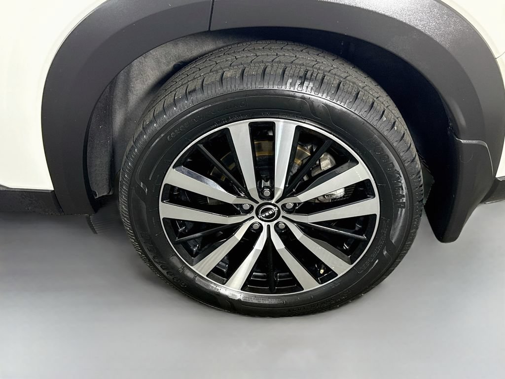 Used 2024 Nissan Pathfinder Platinum AWD/4WD image 39