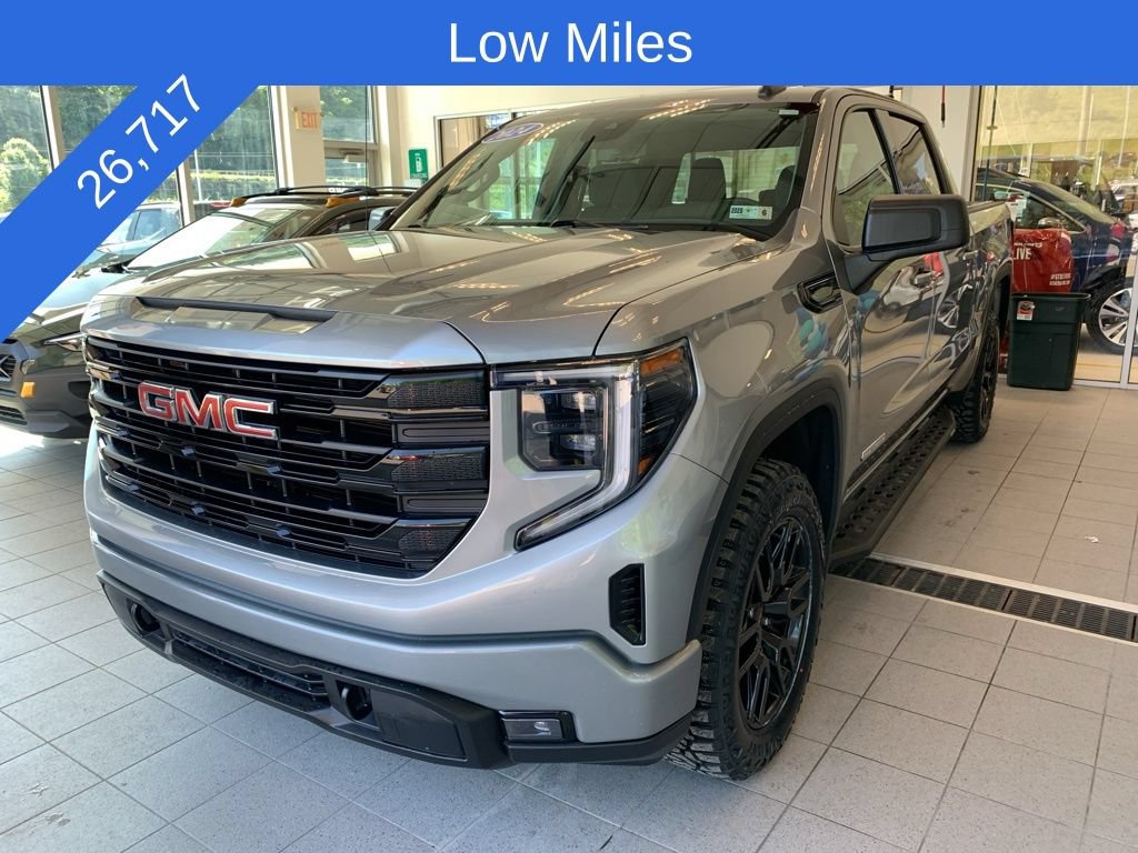 Used 2024 GMC Sierra 1500 Elevation AWD/4WD image 2