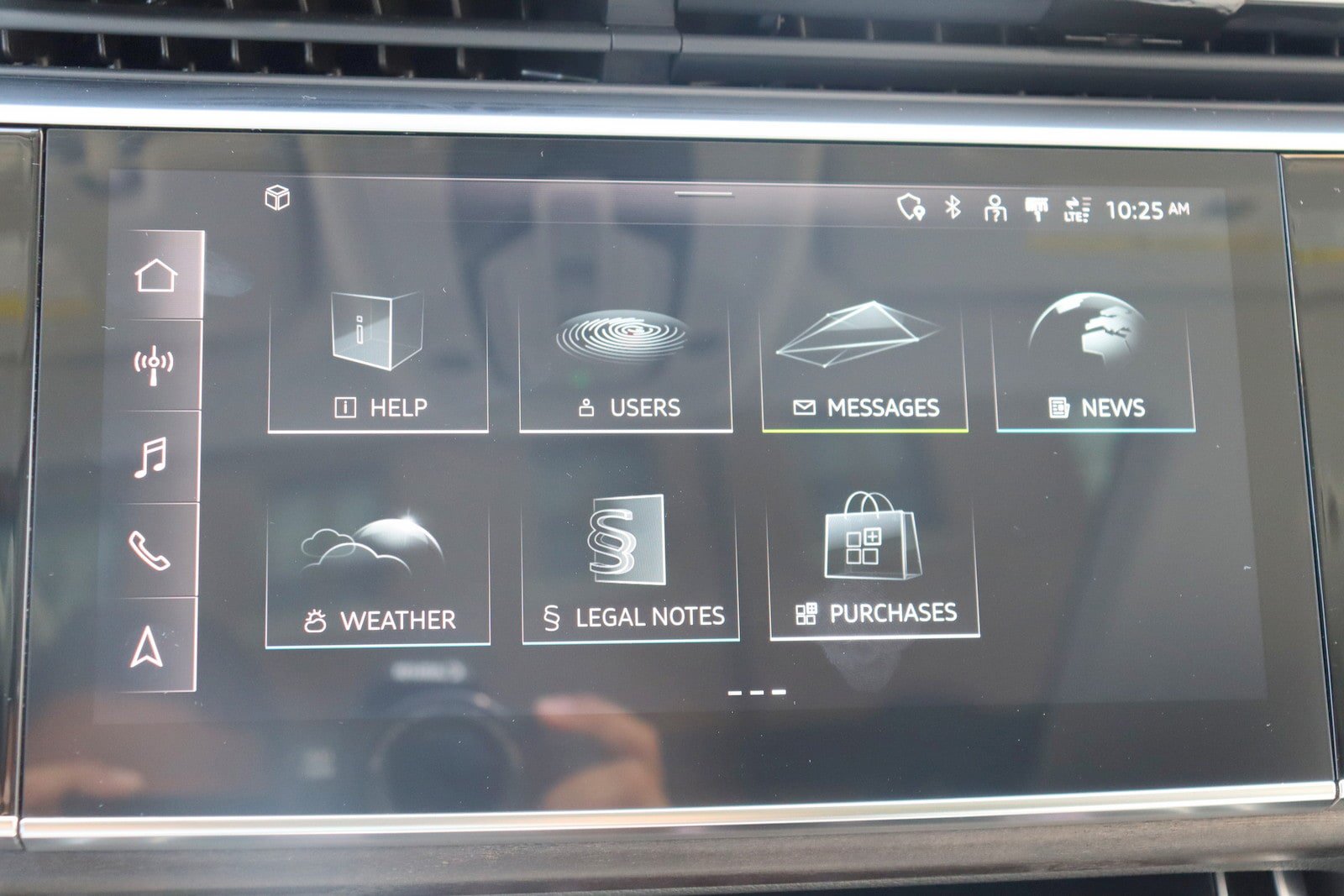 Used 2022 Audi Q8 Premium w/ Convenience Package AWD/4WD image 31