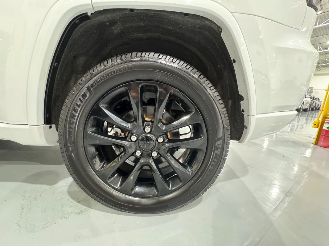 Used 2020 Jeep Grand Cherokee Altitude image 45