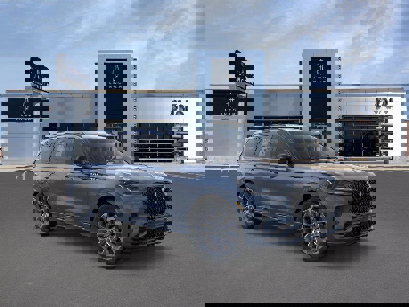 New 2026 Lincoln Aviator AWD w/ Jet Appearance Package image 7
