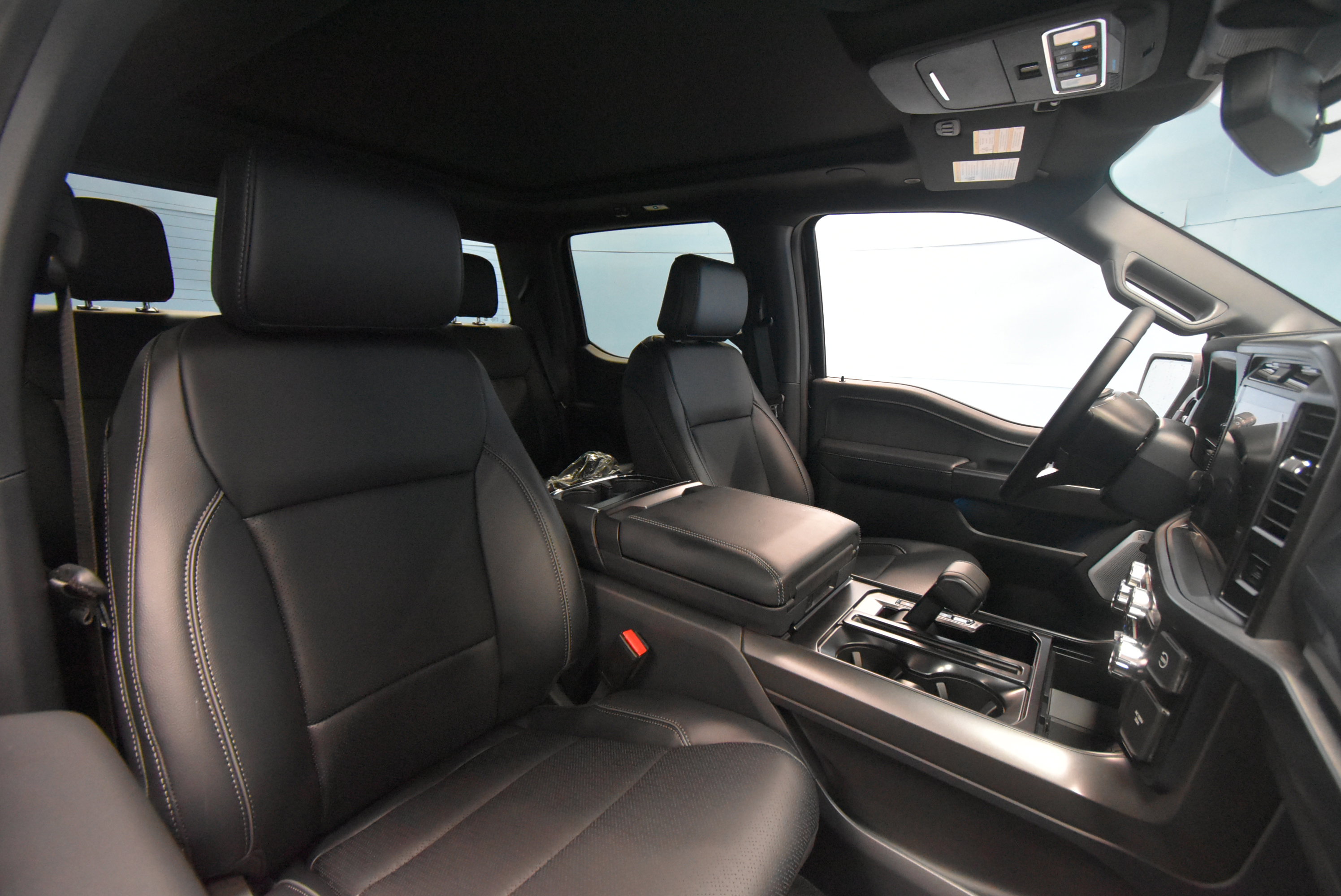 New 2025 Ford F150 Lariat w/ Equipment Group 502A High image 18