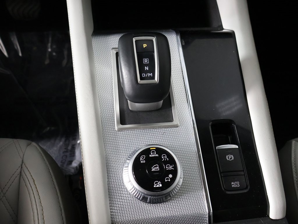 Used 2023 Mitsubishi Outlander SEL image 50