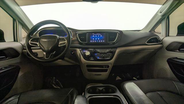 Used 2020 Chrysler Voyager Lxi image 23