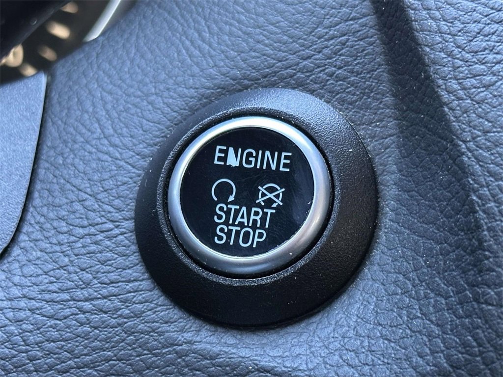 Used 2015 Ford Focus Titanium w/ Titanium Cold Weather Package image 8