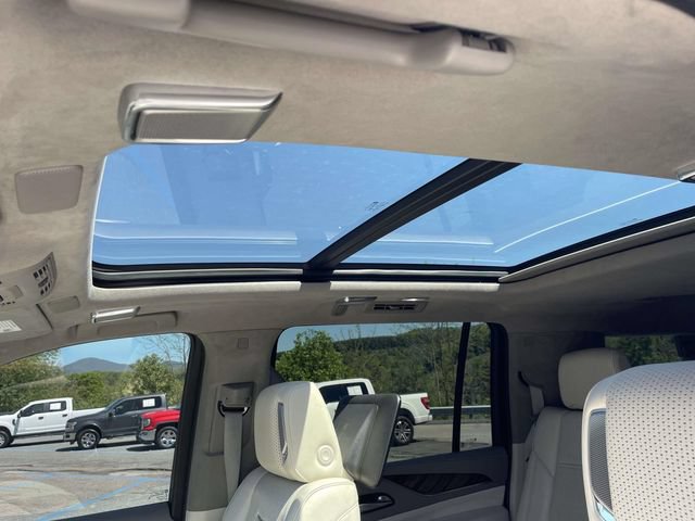 Used 2021 Cadillac Escalade ESV Sport Platinum AWD/4WD image 23