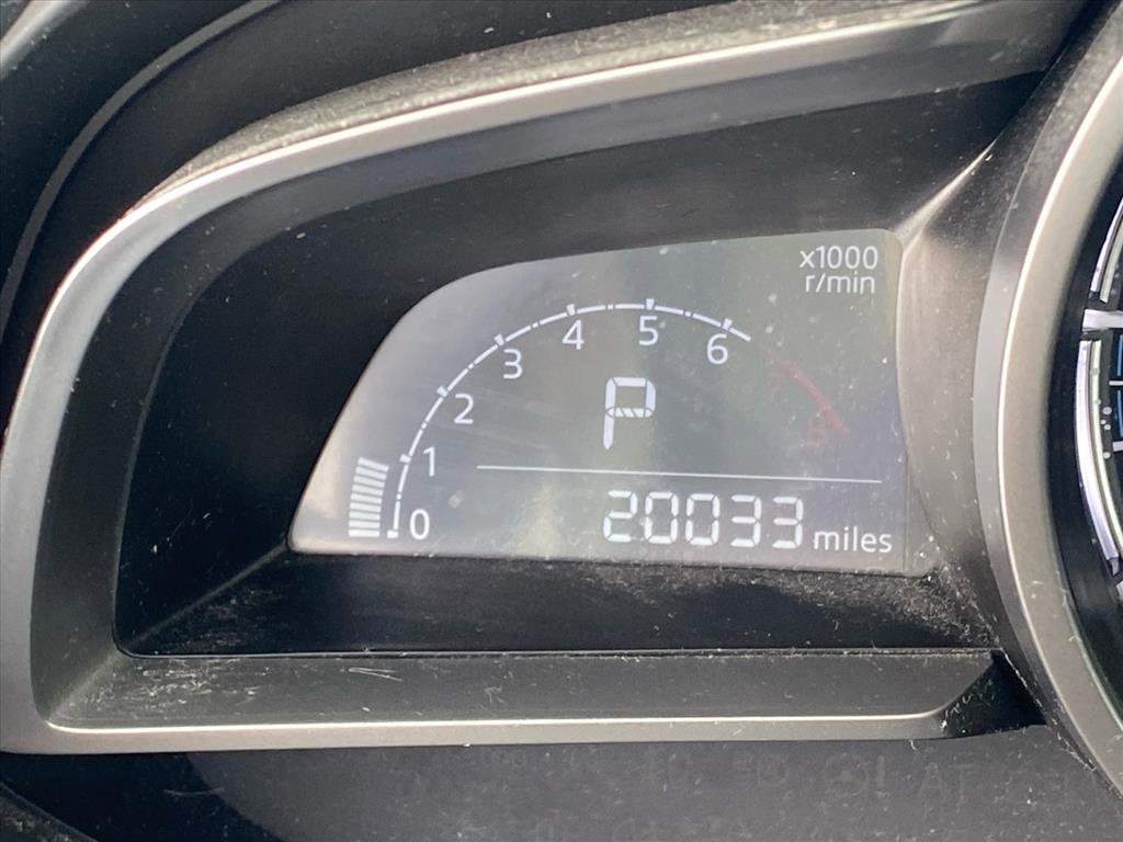 Used 2020 Toyota Yaris LE image 15