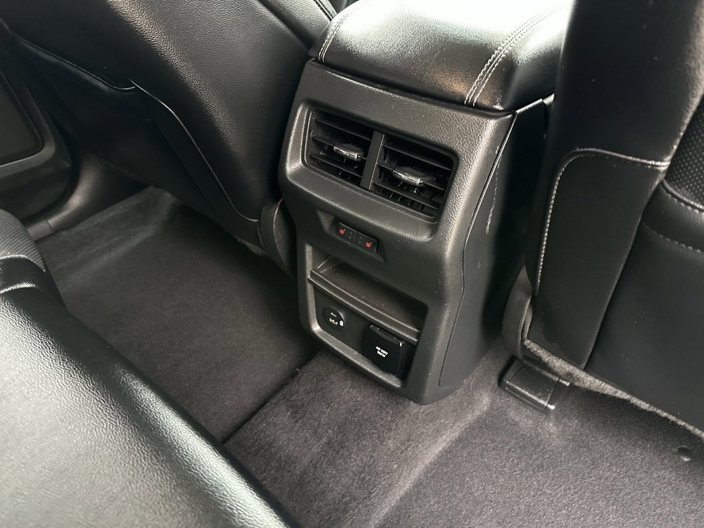 Used 2022 Ford Edge Titanium w/ Equipment Group 301A image 21