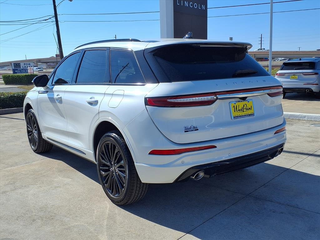 New 2026 Lincoln Corsair Premiere image 16