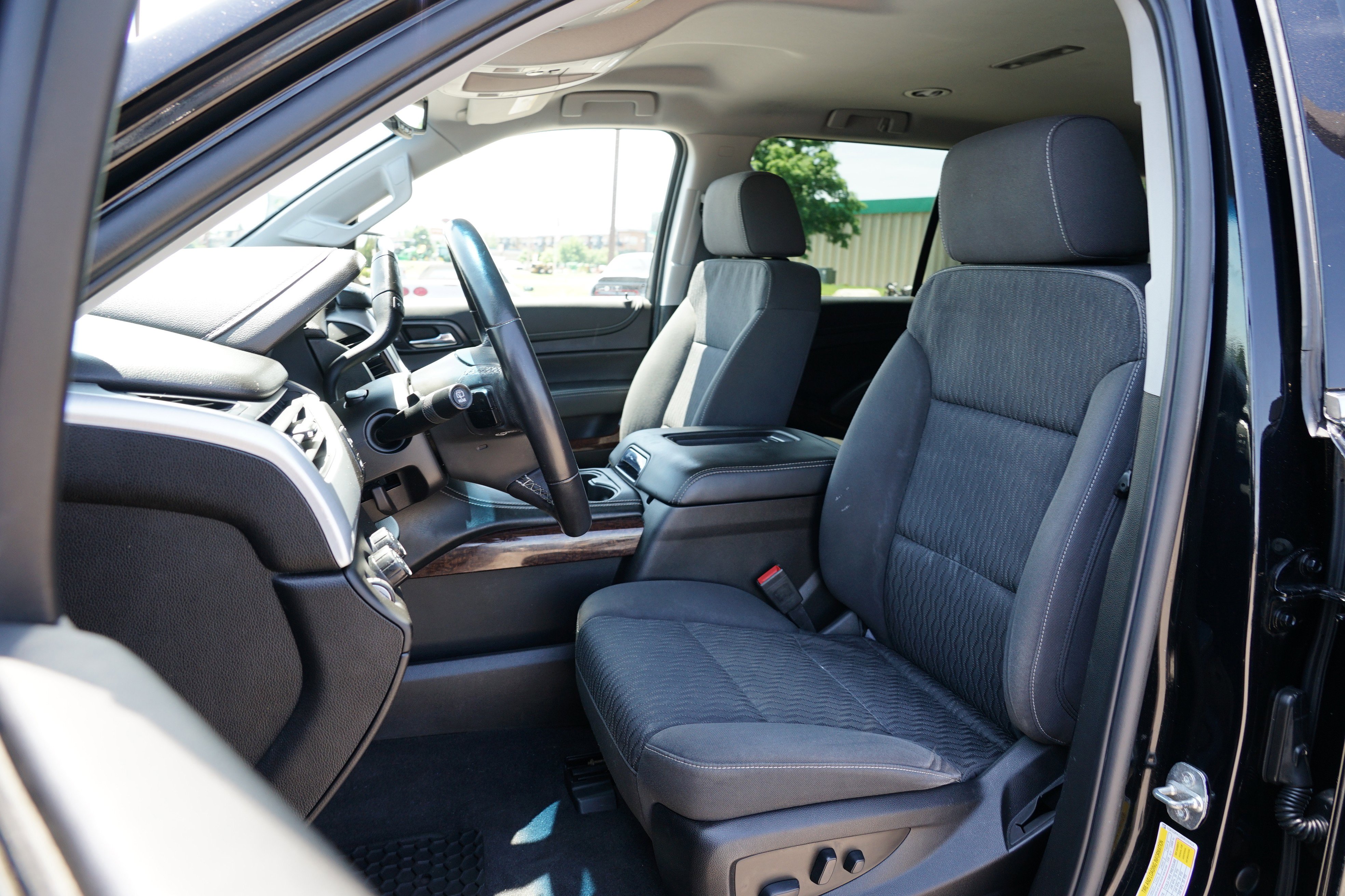 Used 2019 GMC Yukon XL SLE w/ SLE Value Package image 15