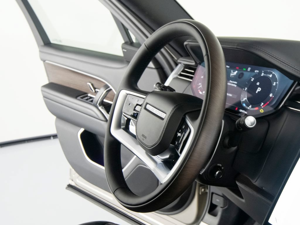 Used 2023 Land Rover Range Rover SE AWD/4WD image 33
