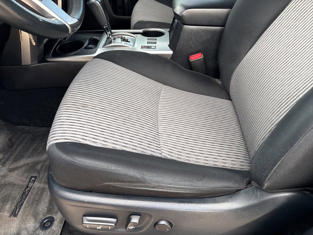 Used 2015 Toyota 4Runner image 15