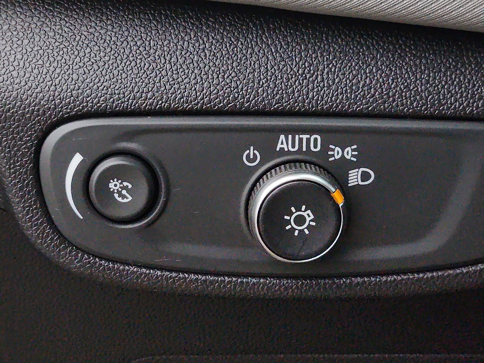 Used 2025 Chevrolet TrailBlazer LT image 26