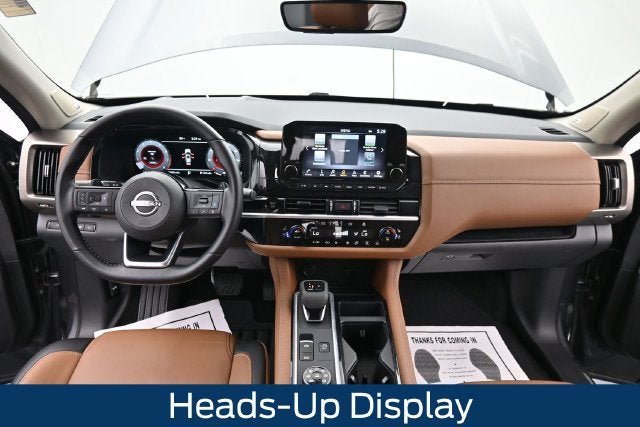 Used 2025 Nissan Pathfinder Platinum w/ Cargo Package AWD/4WD image 23