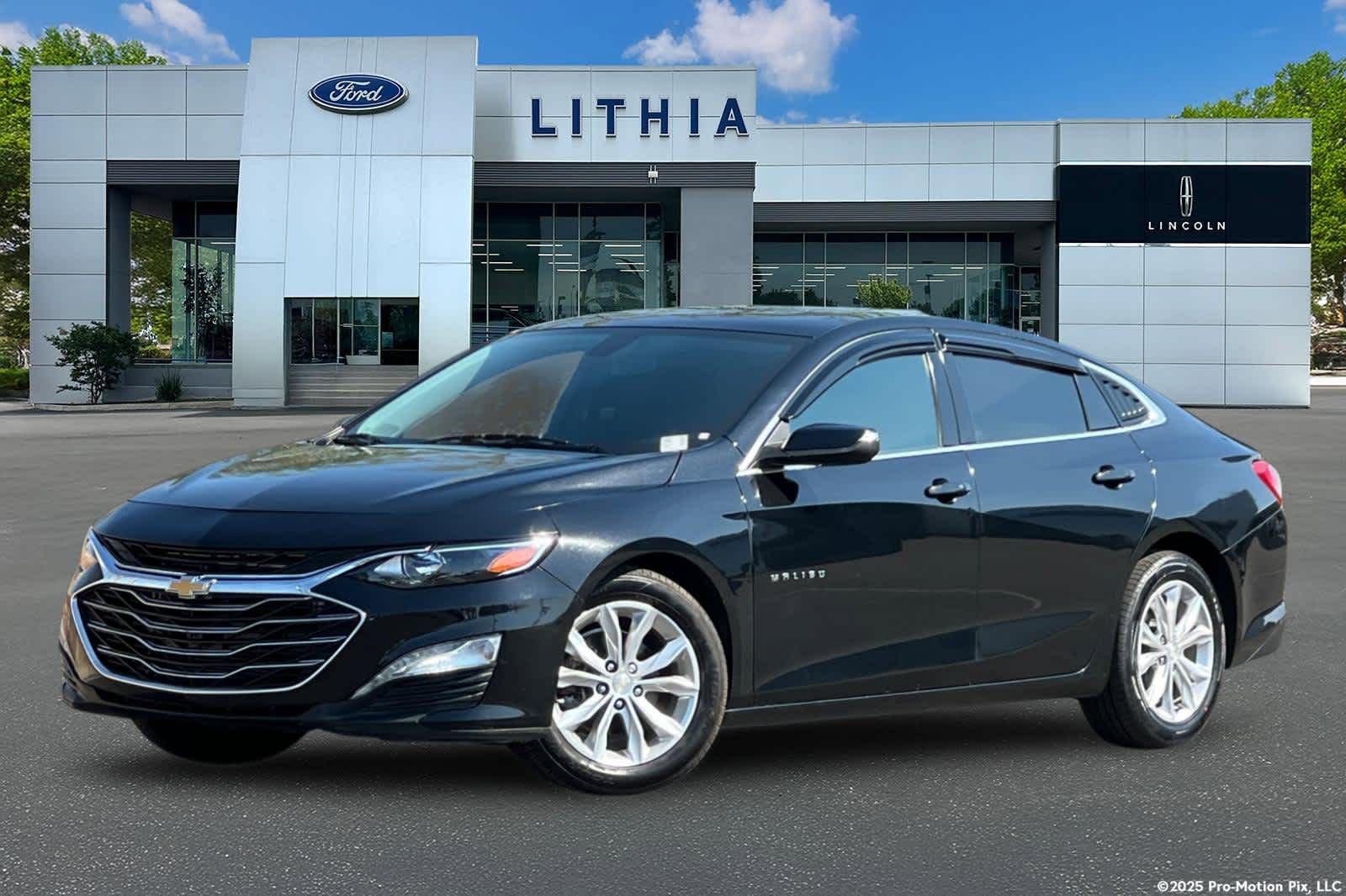 Used 2020 Chevrolet Malibu LT image 1