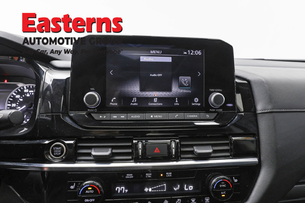 Used 2023 Nissan Pathfinder SV w/ SV Premium Package AWD/4WD image 14