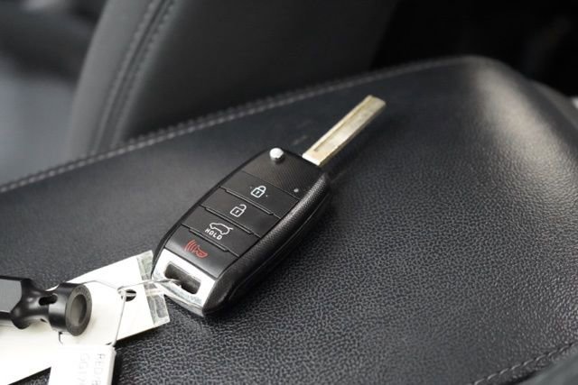 Used 2016 Kia Sorento LX image 39