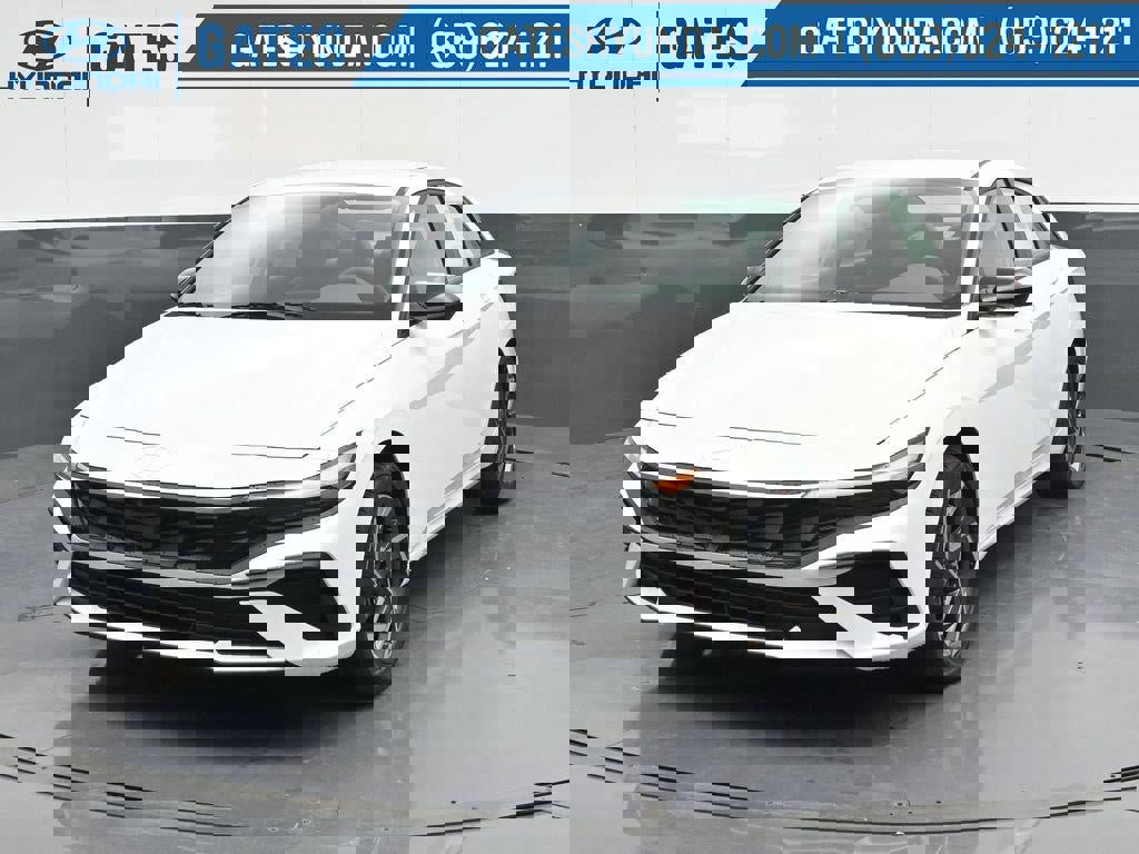 New 2025 Hyundai Elantra Sport image 6