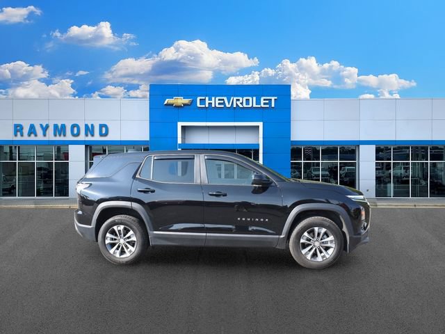 Used 2026 Chevrolet Equinox LT w/ LPO, Floor Liner Package AWD/4WD image 2