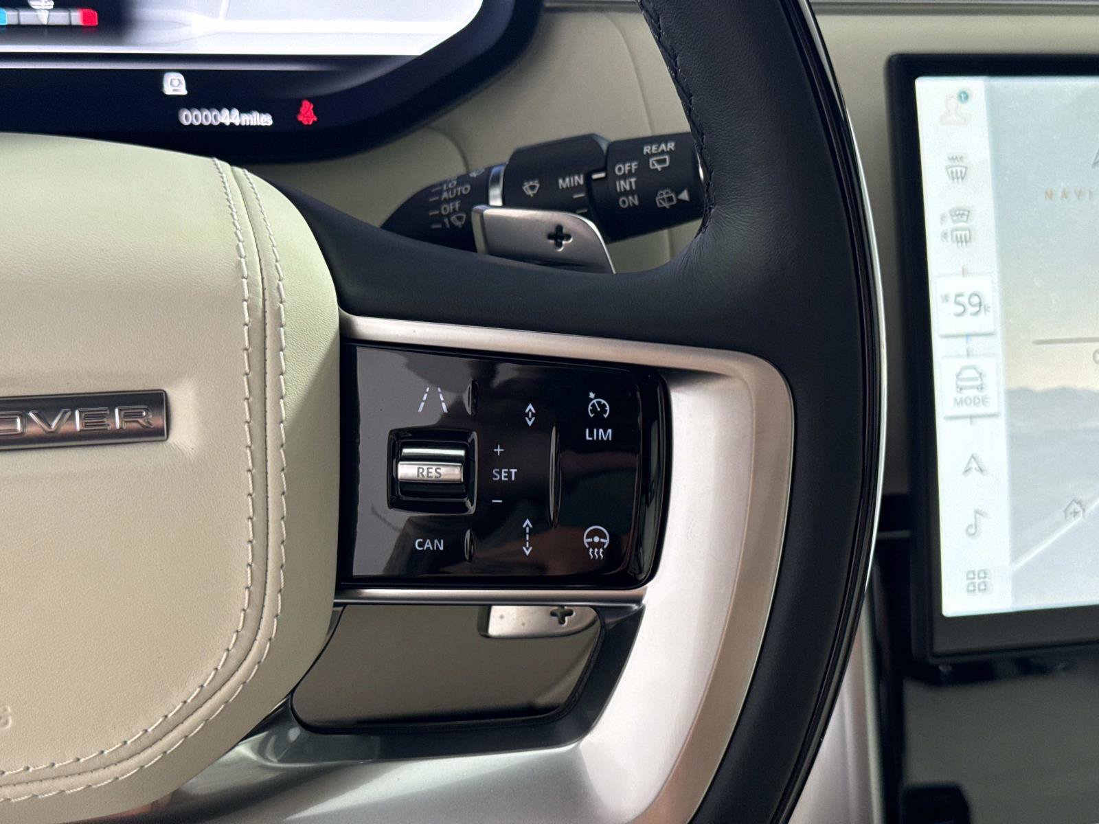 New 2026 Land Rover Range Rover Autobiography AWD/4WD image 33