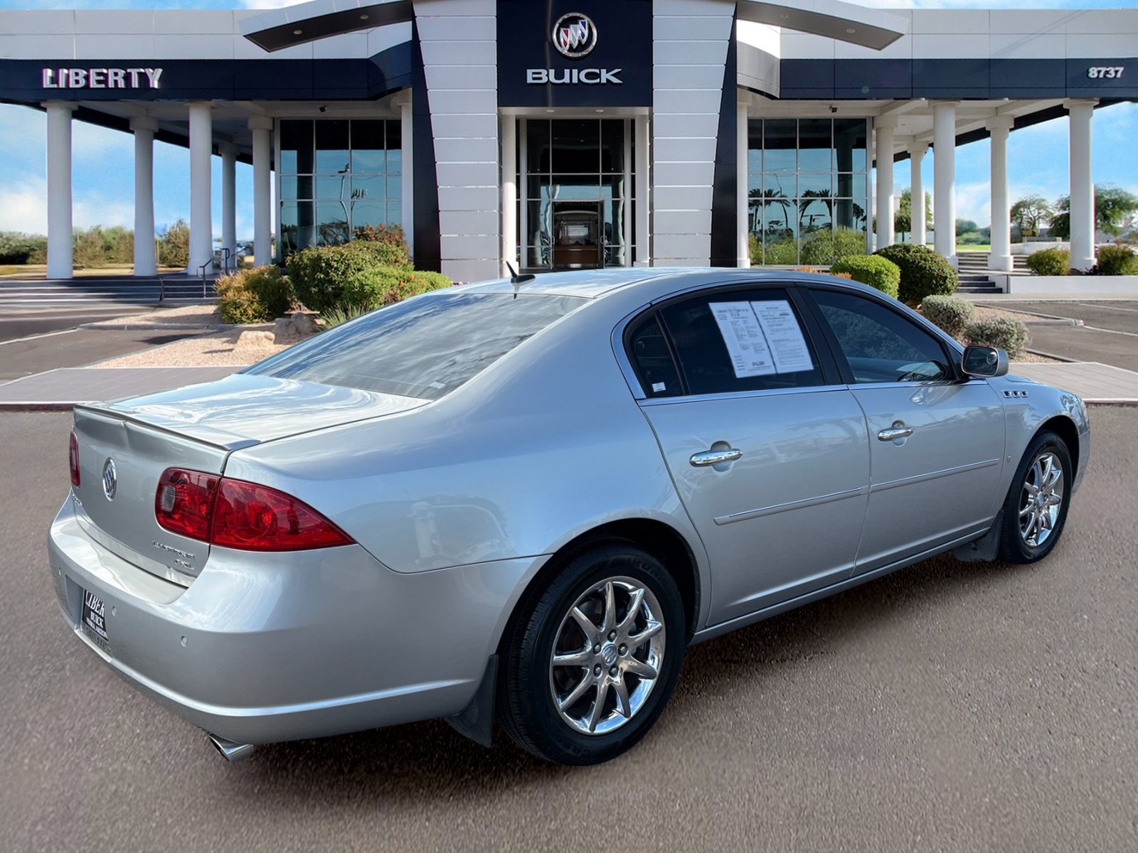 Used 2007 Buick Lucerne CXL FWD image 3