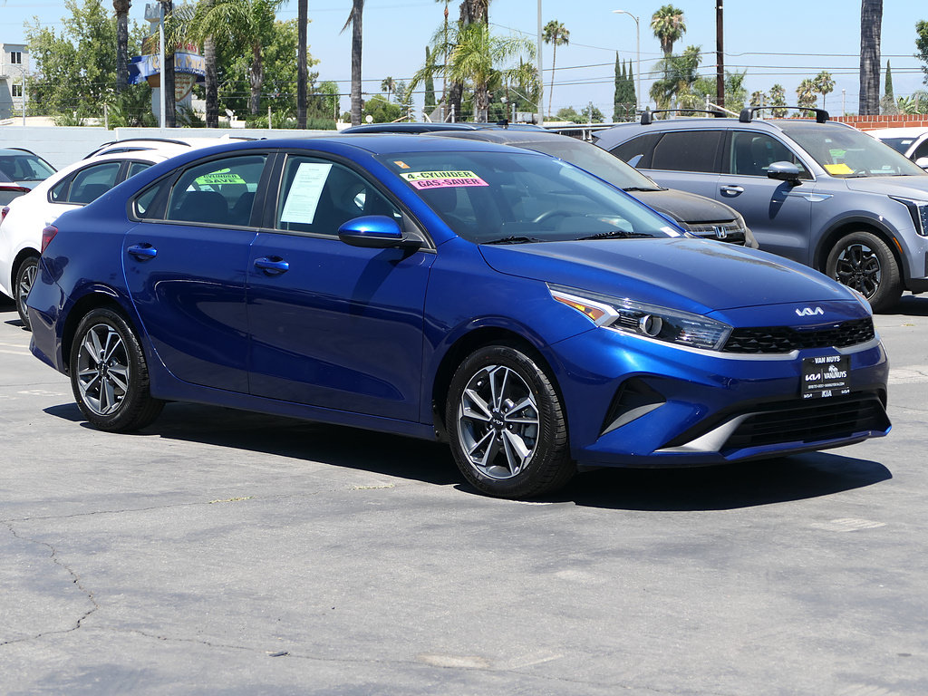 Used 2023 Kia Forte LXS FWD image 5