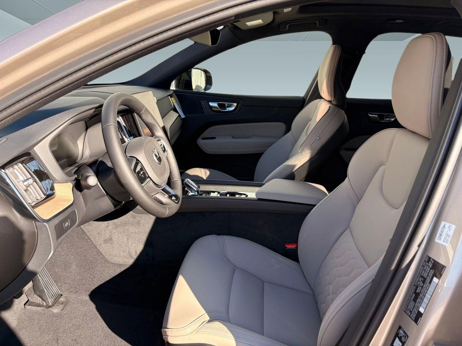 Certified 2026 Volvo XC60 B5 Plus w/ Protection Package Premier AWD/4WD image 5