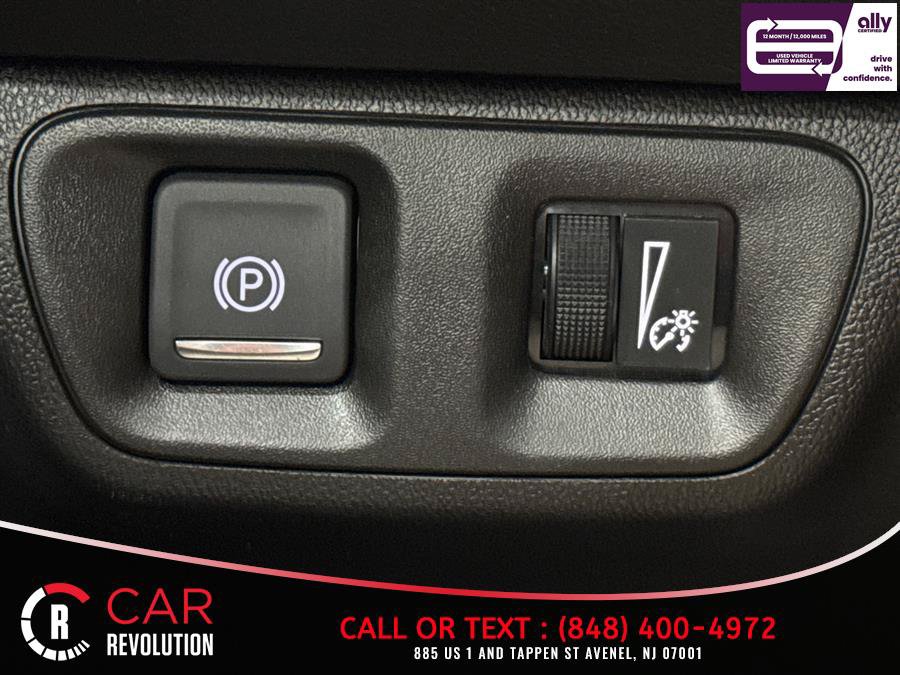 Used 2023 GMC Acadia SLE w/ Driver Convenience Package FWD image 33