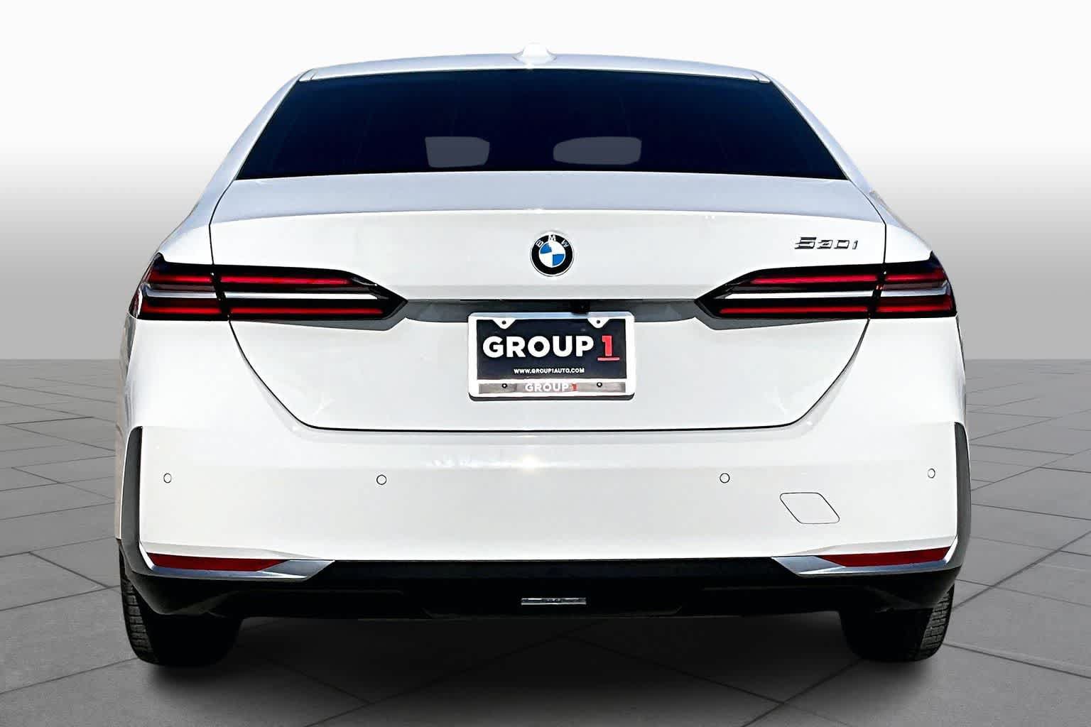 Used 2026 BMW 530i RWD image 4