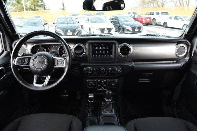 Used 2020 Jeep Wrangler Unlimited Sahara w/ Cold Weather Group image 8