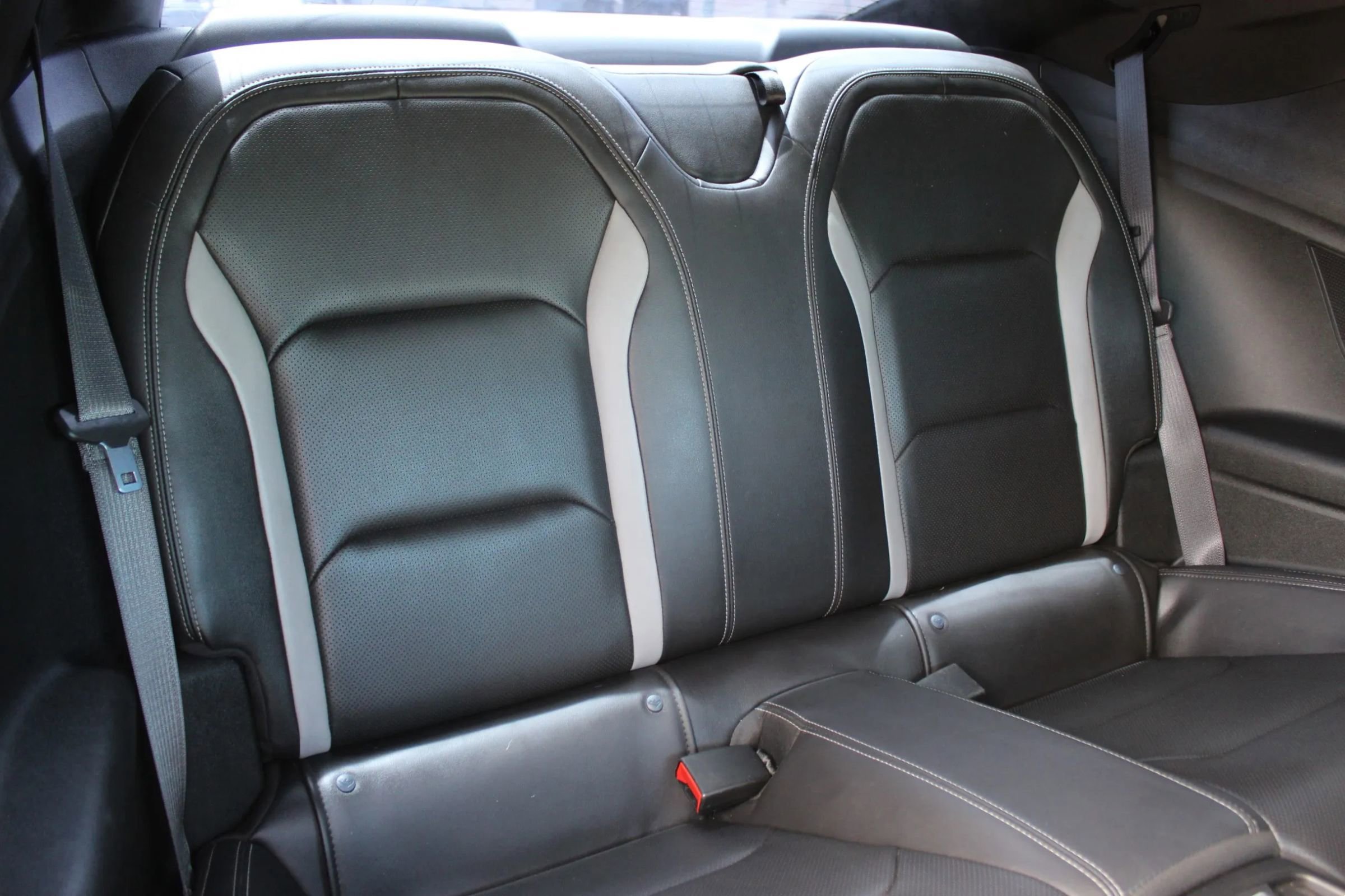 Used 2016 Chevrolet Camaro SS RWD image 21