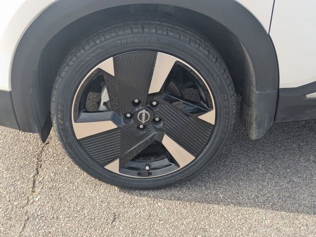 Used 2025 Nissan Kicks SR image 10