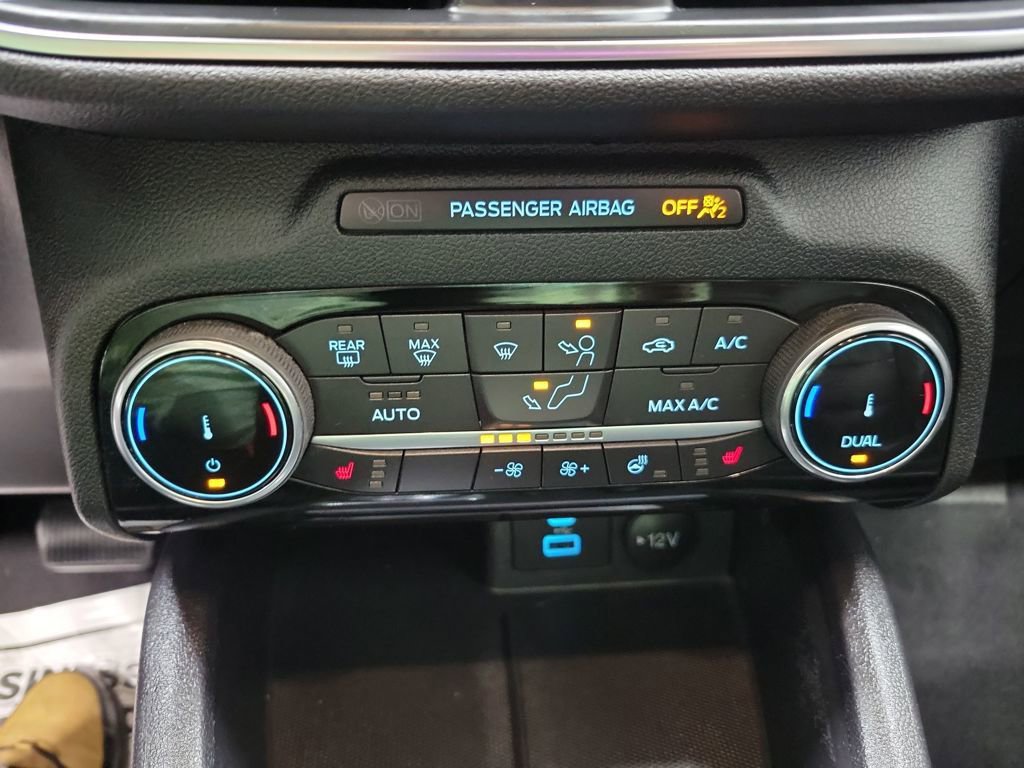 Used 2022 Ford Escape Titanium image 47