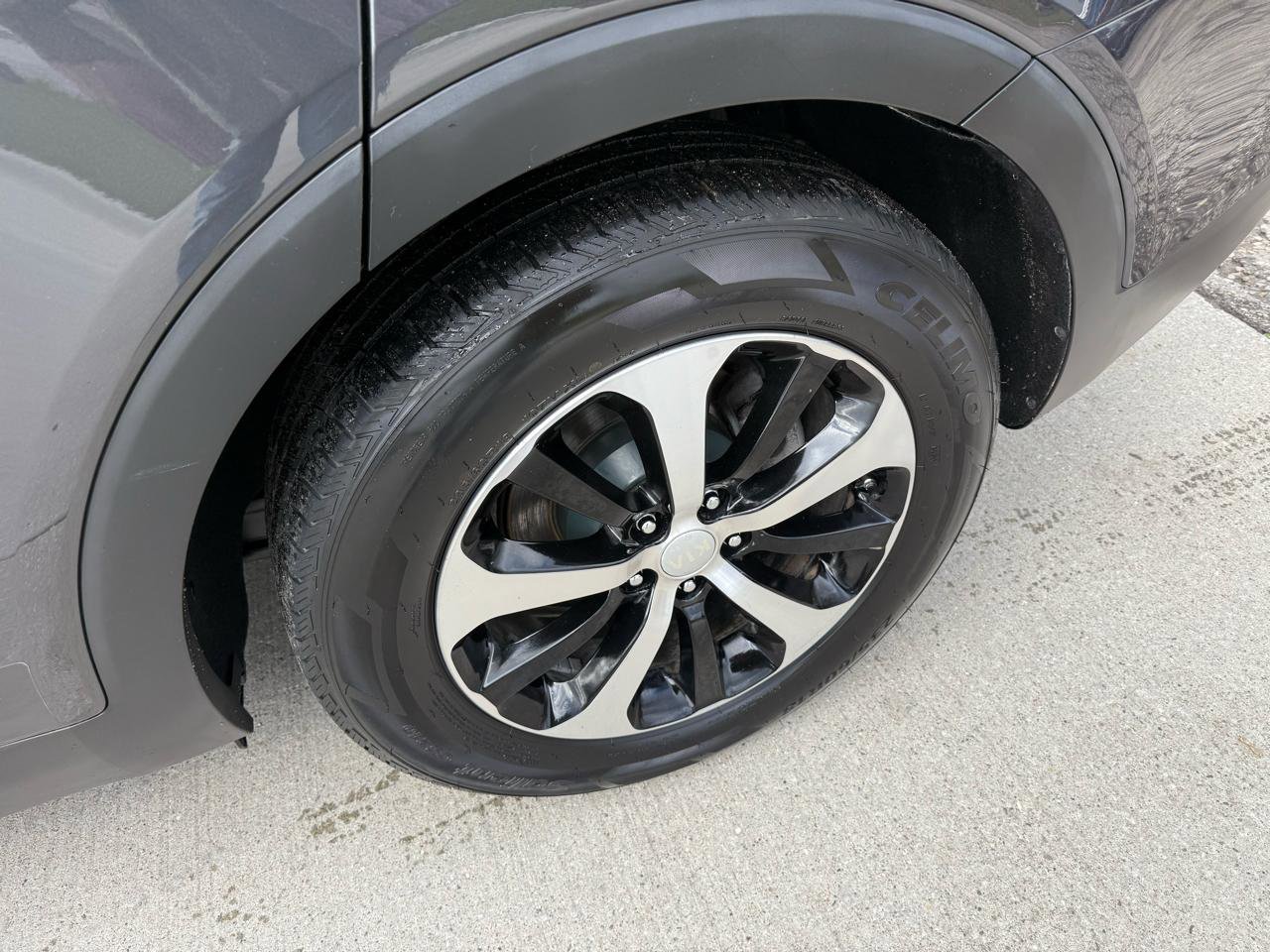 Used 2016 Kia Sorento EX FWD image 9