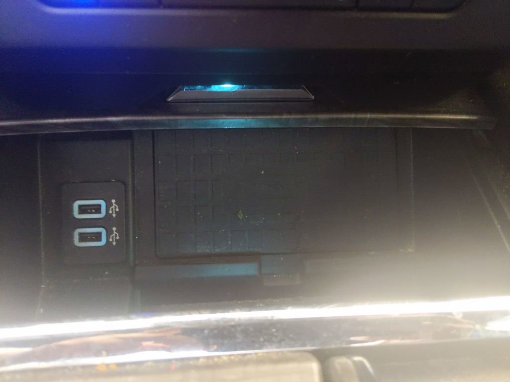 Used 2018 Ford Expedition Limited AWD/4WD image 24