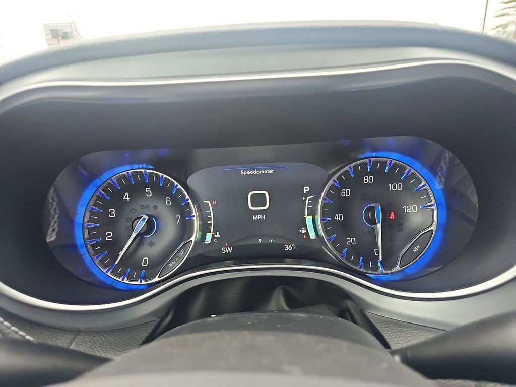 New 2026 Chrysler Pacifica Limited image 16