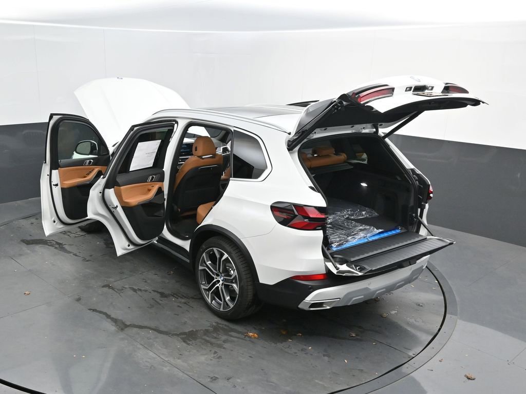 New 2026 BMW X5 xDrive50e AWD/4WD image 60