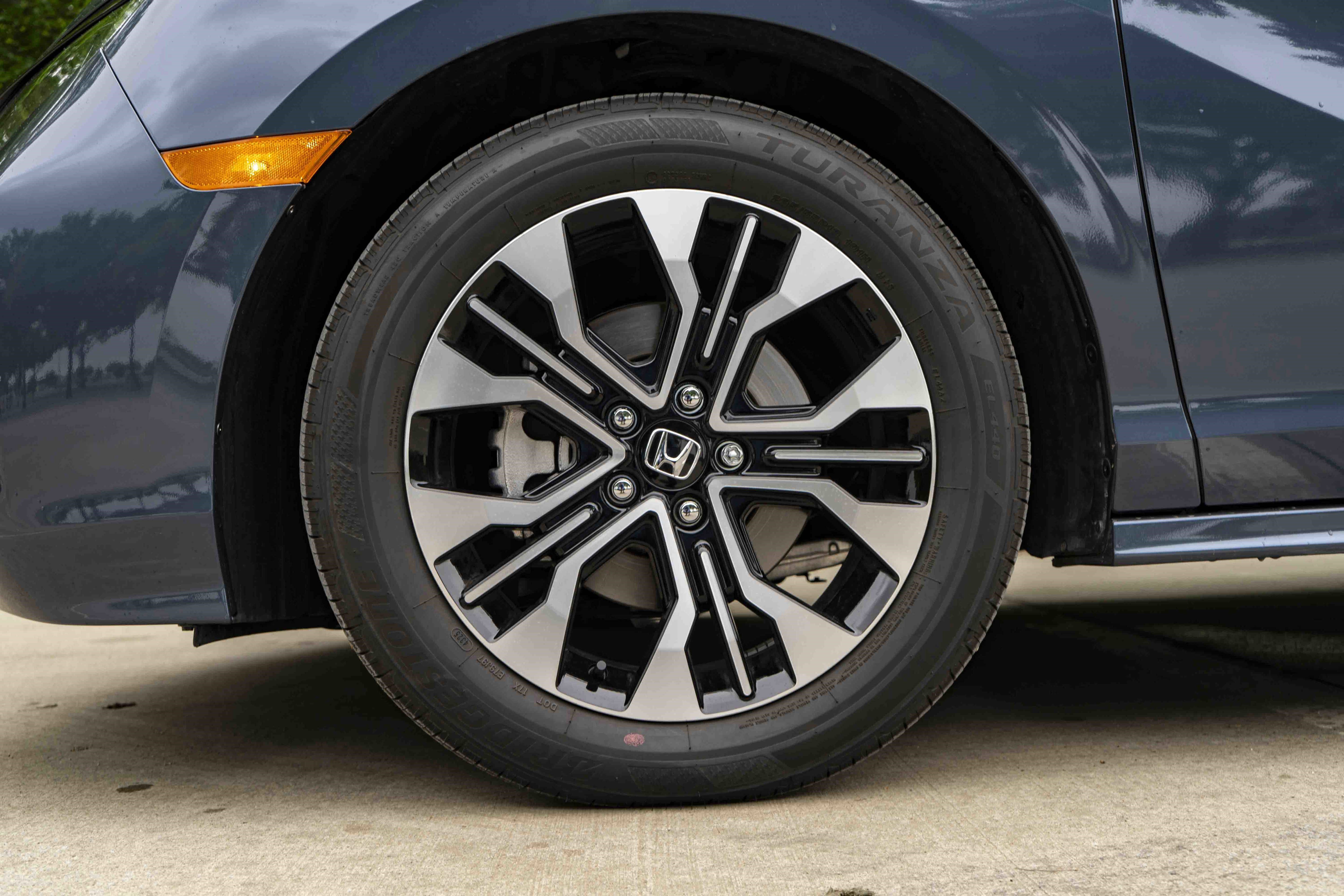 Used 2026 Honda Odyssey Elite image 14