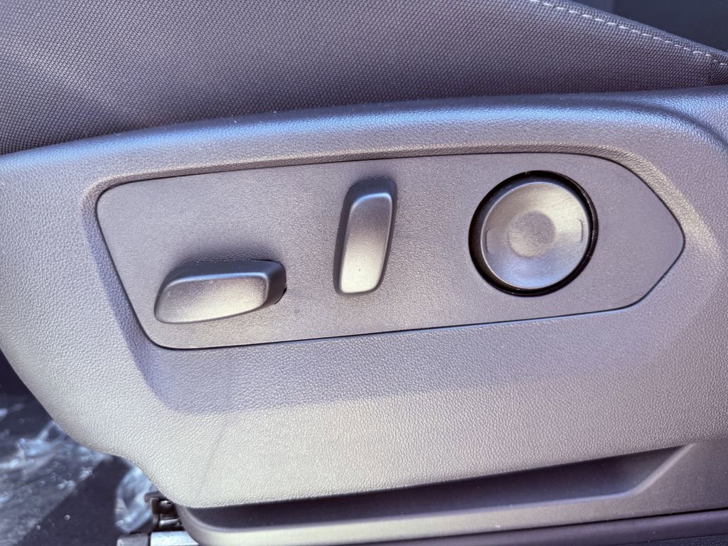 New 2026 Chevrolet Silverado 2500 LT image 17