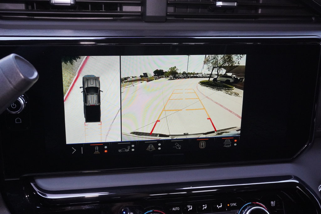 Used 2025 GMC Sierra 2500 AT4X AWD/4WD image 17