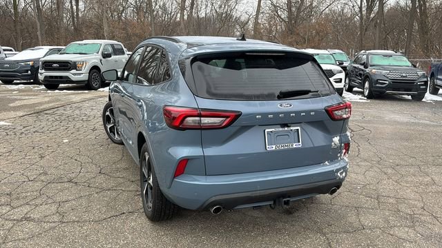 Used 2024 Ford Escape ST-Line Elite w/ Premium Technology Package image 5