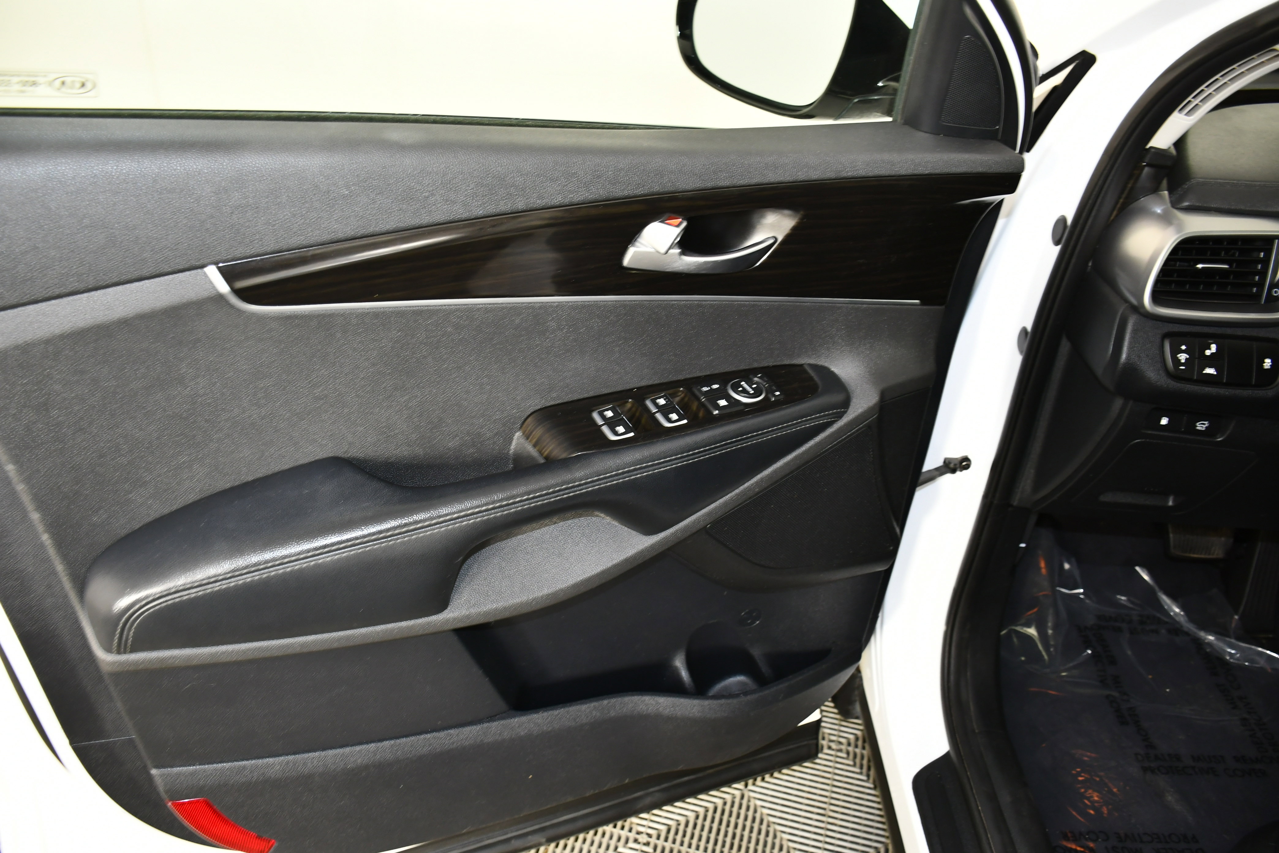 Used 2020 Kia Sorento EX image 37