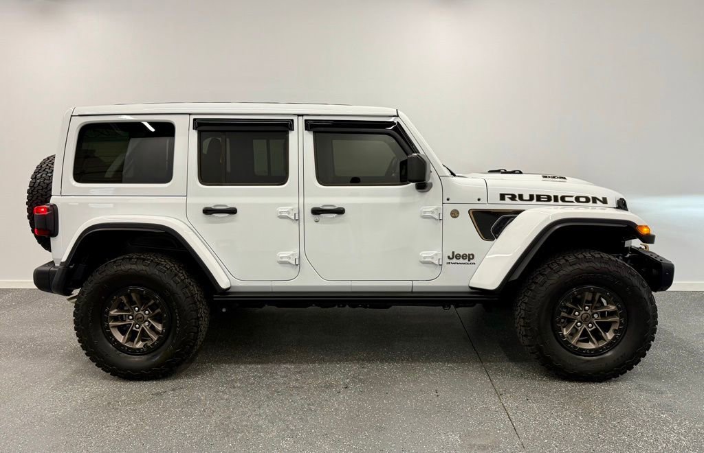 Used 2025 Jeep Wrangler Unlimited Rubicon 392 image 3